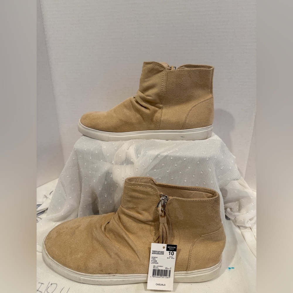 Joe Boxer Beige Ankle Boots